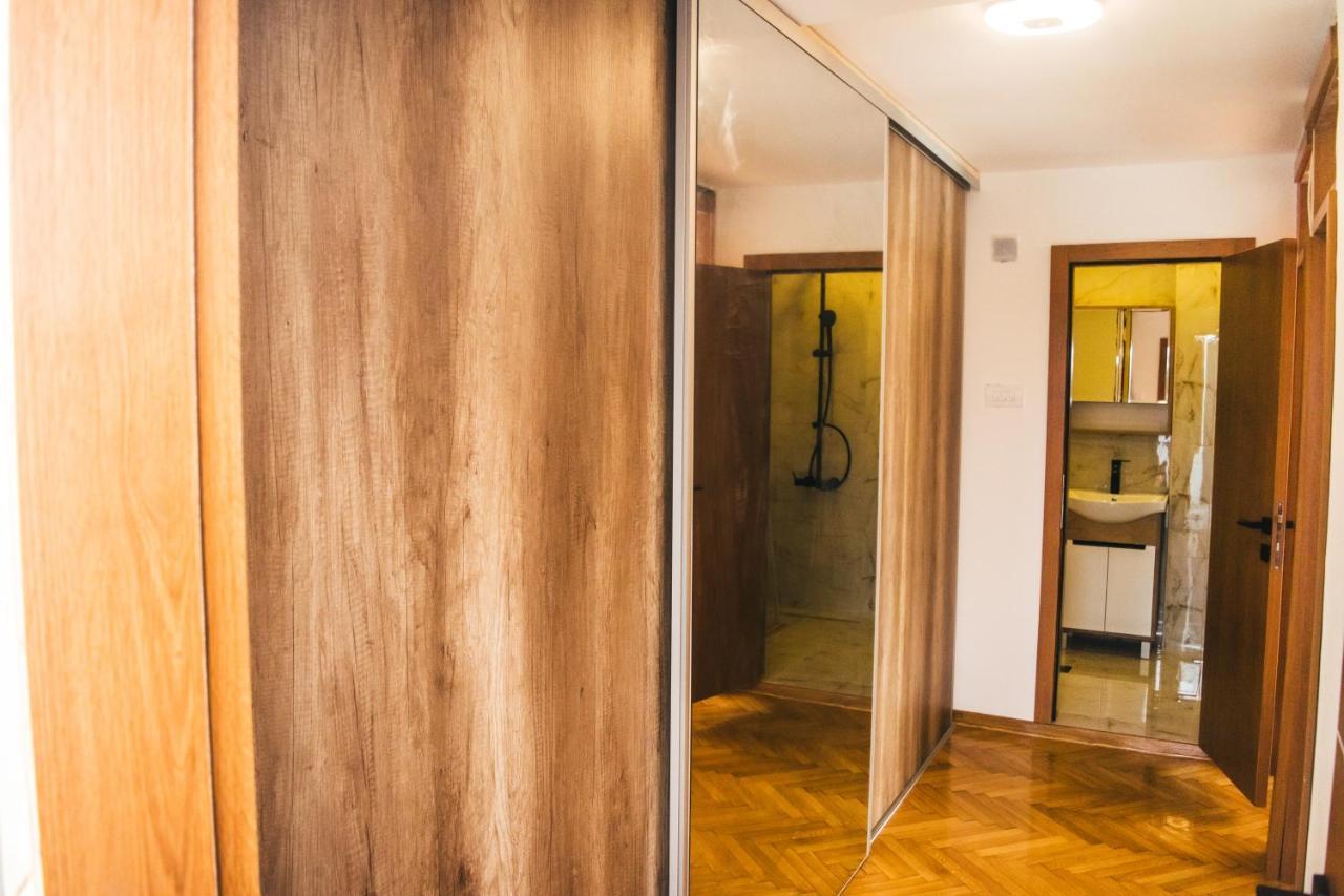 Aparment Theatre Διαμέρισμα Ni Εξωτερικό φωτογραφία