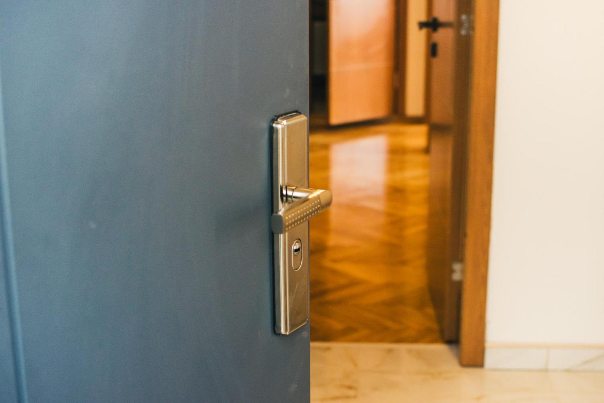 Aparment Theatre Διαμέρισμα Ni Εξωτερικό φωτογραφία