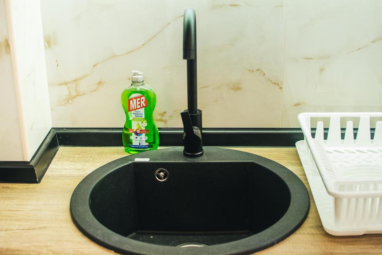 Aparment Theatre Διαμέρισμα Ni Εξωτερικό φωτογραφία