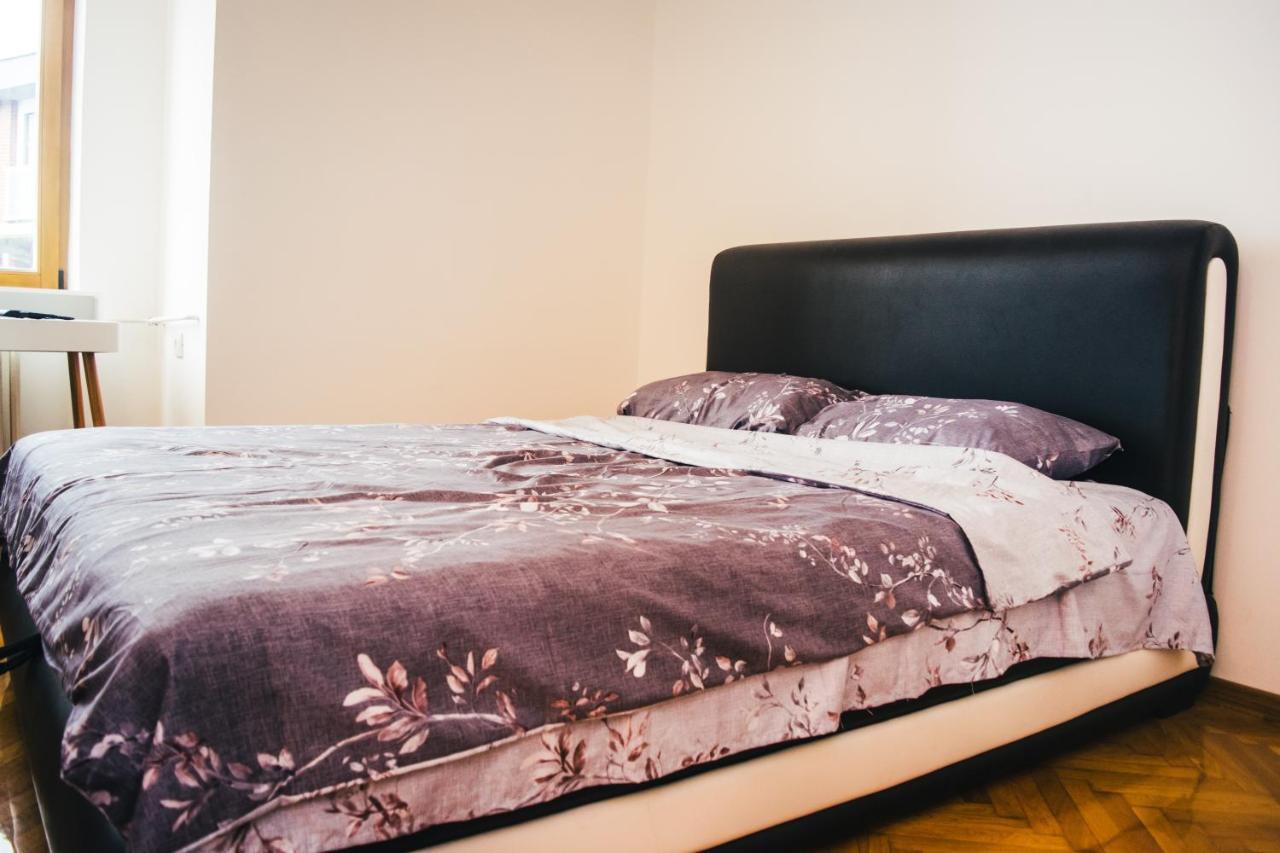 Aparment Theatre Διαμέρισμα Ni Εξωτερικό φωτογραφία